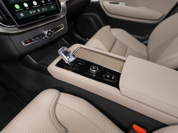 Volvo XC90 II Рестайлинг 2 с пробегом 2025 года, цена 9 950 000 рублей, 30 км, внедорожник, Автокод Объявления