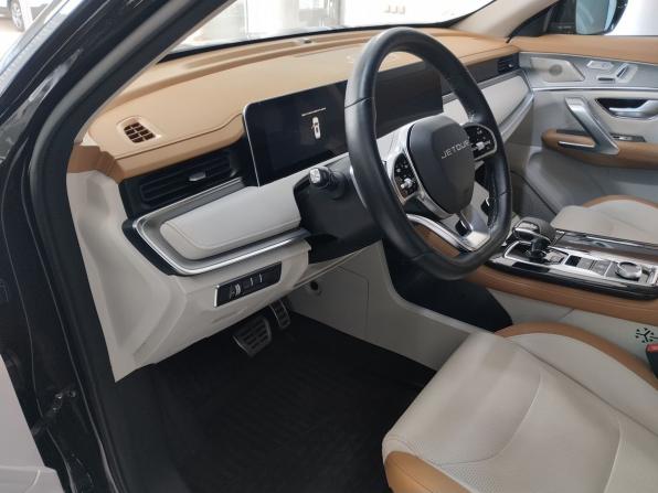 JETOUR X70+ I Рестайлинг с пробегом 2024 года, цена 2 200 000 рублей, 27800 км, внедорожник, Автокод Объявления