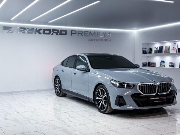 BMW 5 серии VIII (G60/G61/G68) с пробегом 2025 года, цена 8 500 000 рублей, 4097 км, седан, Автокод Объявления