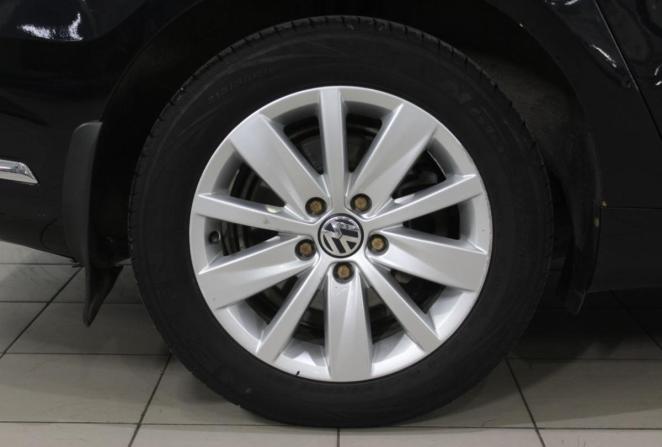 Volkswagen Passat B7 с пробегом 2011 года, цена 850 000 рублей, 284483 км, седан, Автокод Объявления