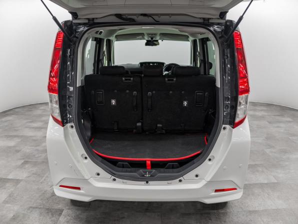 Toyota Roomy I Рестайлинг с пробегом 2020 года, цена 1 090 000 рублей, 109570 км, микровэн, Автокод Объявления