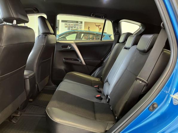 Toyota RAV4 IV (XA40) Рестайлинг с пробегом 2016 года, цена 2 720 000 рублей, 90100 км, внедорожник, Автокод Объявления