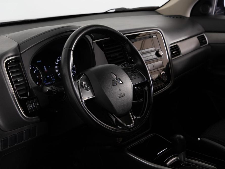 Mitsubishi Outlander III Рестайлинг 2 Санкт-Петербург  - изображение 12