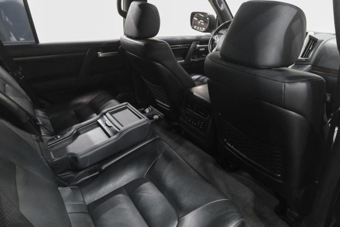Toyota Land Cruiser 200 Series Рестайлинг 2 с пробегом 2015 года, цена 4 619 000 рублей, 211000 км, внедорожник, Автокод Объявления