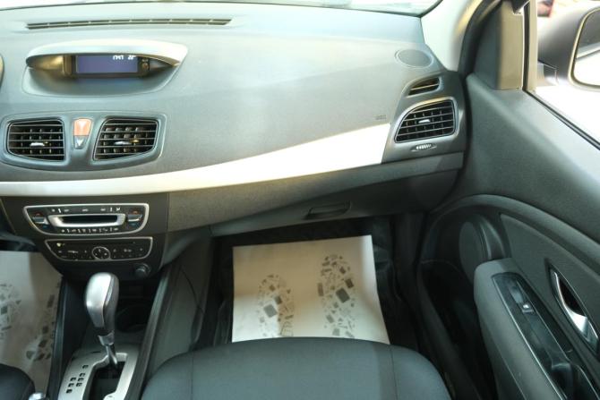 Renault Fluence I с пробегом 2011 года, цена 669 000 рублей, 236606 км, седан, Автокод Объявления