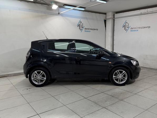 Chevrolet Aveo II с пробегом 2015 года, цена 949 800 рублей, 91000 км, хэтчбек, Автокод Объявления