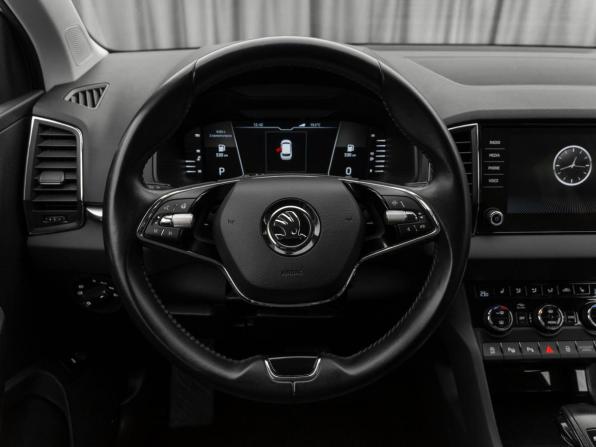 Skoda Karoq I с пробегом 2020 года, цена 2 470 000 рублей, 90053 км, внедорожник, Автокод Объявления