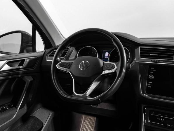 Volkswagen Tiguan II Рестайлинг с пробегом 2021 года, цена 2 560 000 рублей, 118551 км, внедорожник, Автокод Объявления