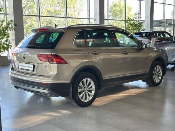 Volkswagen Tiguan II с пробегом 2017 года, цена 2 595 000 рублей, 99000 км, внедорожник, Автокод Объявления