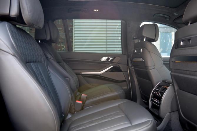 BMW X7 I (G07) Рестайлинг с пробегом 2023 года, цена 13 300 000 рублей, 3455 км, внедорожник, Автокод Объявления