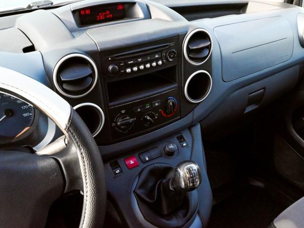 Peugeot Partner II Рестайлинг с пробегом 2012 года, цена 659 000 рублей, 188221 км, компактвэн, Автокод Объявления