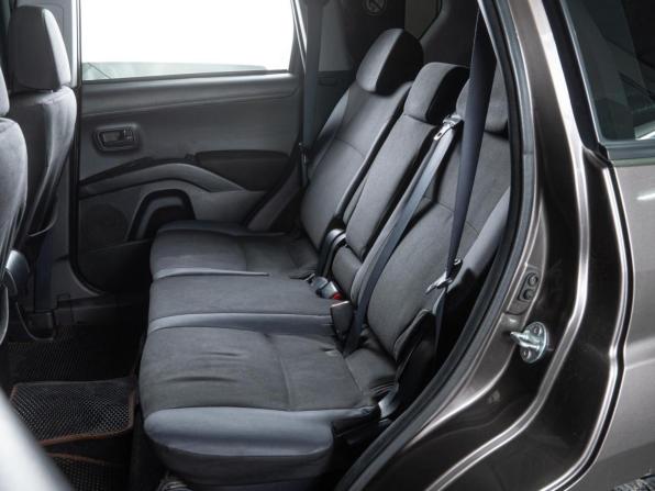Mitsubishi Outlander II Рестайлинг с пробегом 2010 года, цена 970 000 рублей, 276000 км, внедорожник, Автокод Объявления
