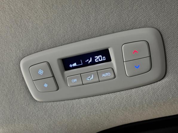 Hyundai Staria I с пробегом 2023 года, цена 5 450 000 рублей, 43000 км, минивэн, Автокод Объявления