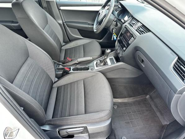 Skoda Octavia III (A7) Рестайлинг с пробегом 2018 года, цена 1 720 000 рублей, 110000 км, лифтбек, Автокод Объявления