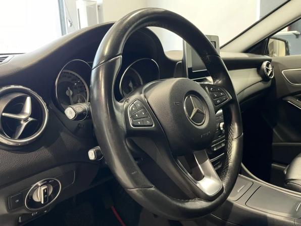 Mercedes-Benz GLA I (X156) с пробегом 2015 года, цена 1 577 000 рублей, 177980 км, внедорожник, Автокод Объявления