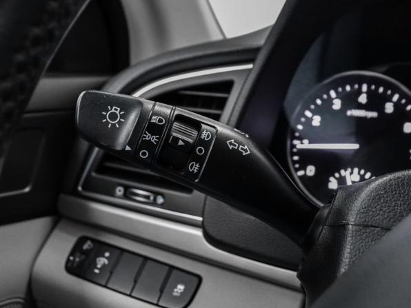 Hyundai Elantra VI (AD) с пробегом 2018 года, цена 1 349 000 рублей, 148062 км, седан, Автокод Объявления