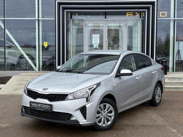 Kia Rio IV Рестайлинг с пробегом 2021 года, цена 1 540 000 рублей, 65048 км, седан, Автокод Объявления