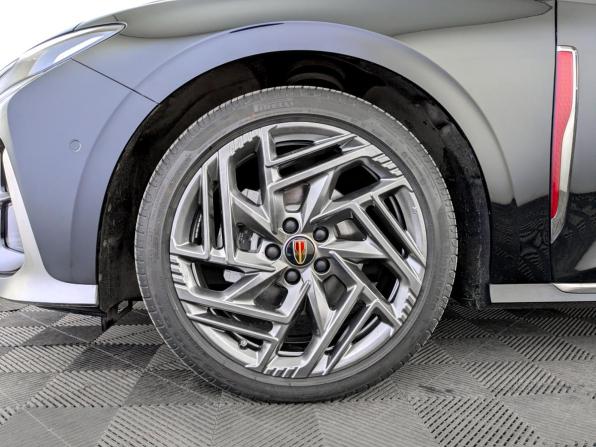 Hongqi H6 с пробегом 2025 года, цена 3 495 000 рублей, 5967 км, лифтбек, Автокод Объявления
