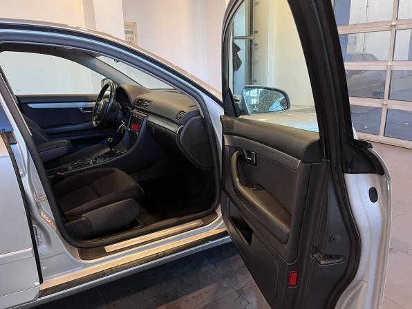 Audi A4 III (B7) с пробегом 2007 года, цена 560 000 рублей, 327403 км, седан, Автокод Объявления