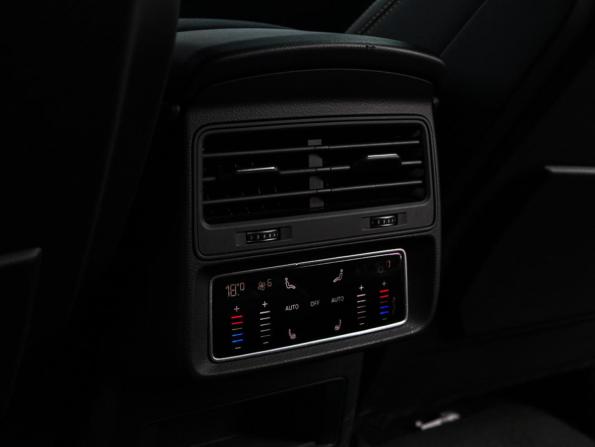 Audi Q8 I (4M) с пробегом 2021 года, цена 6 950 000 рублей, 119347 км, внедорожник, Автокод Объявления