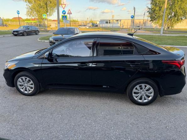 Hyundai Solaris II с пробегом 2019 года, цена 1 449 900 рублей, 99878 км, седан, Автокод Объявления