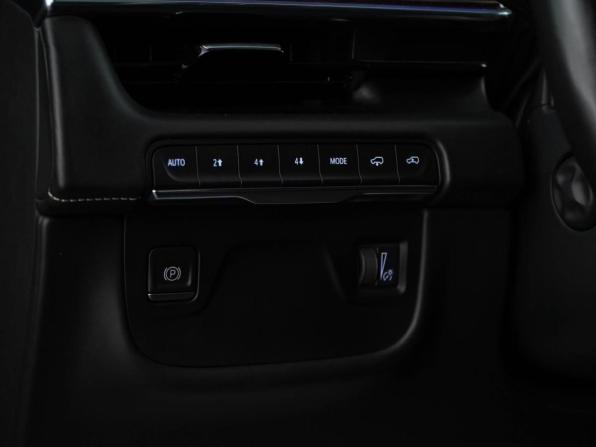 Cadillac Escalade V с пробегом 2021 года, цена 8 499 999 рублей, 92716 км, внедорожник, Автокод Объявления