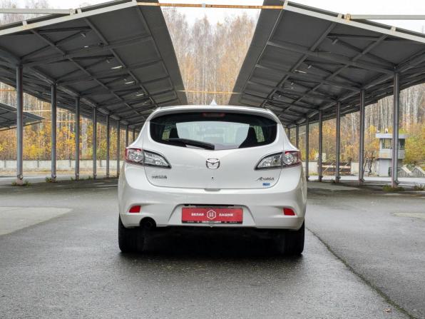 Mazda Axela II Рестайлинг с пробегом 2012 года, цена 1 049 500 рублей, 61567 км, хэтчбек, Автокод Объявления