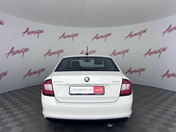 Skoda Rapid I Рестайлинг с пробегом 2019 года, цена 1 289 000 рублей, 55654 км, лифтбек, Автокод Объявления