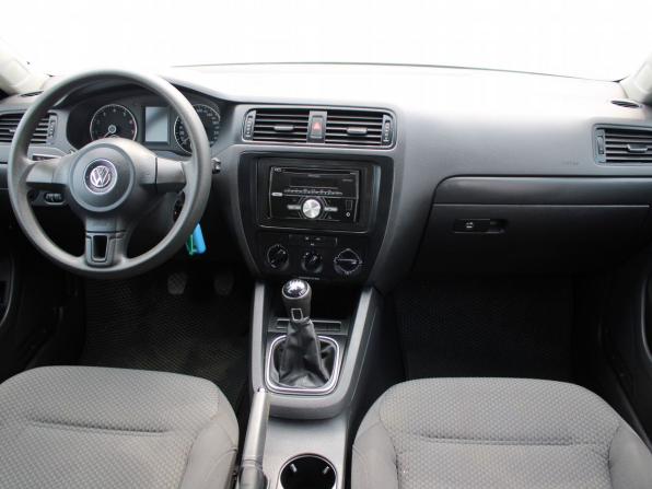 Volkswagen Jetta VI с пробегом 2013 года, цена 999 000 рублей, 146818 км, седан, Автокод Объявления