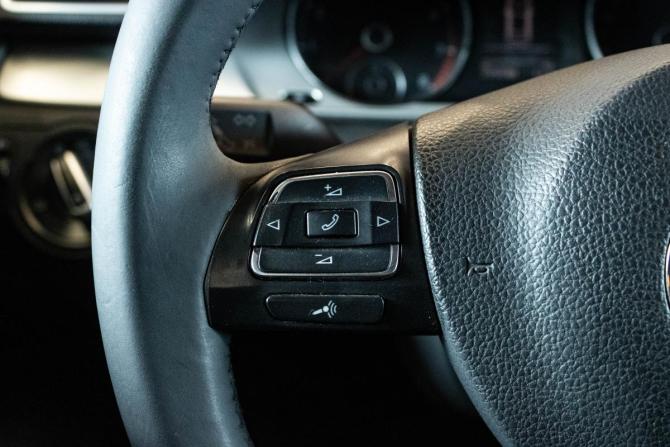 Volkswagen Passat B7 с пробегом 2011 года, цена 1 050 000 рублей, 223740 км, седан, Автокод Объявления