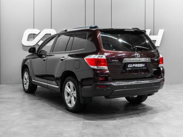 Toyota Highlander II (XU40) Рестайлинг с пробегом 2013 года, цена 2 250 000 рублей, 251008 км, внедорожник, Автокод Объявления