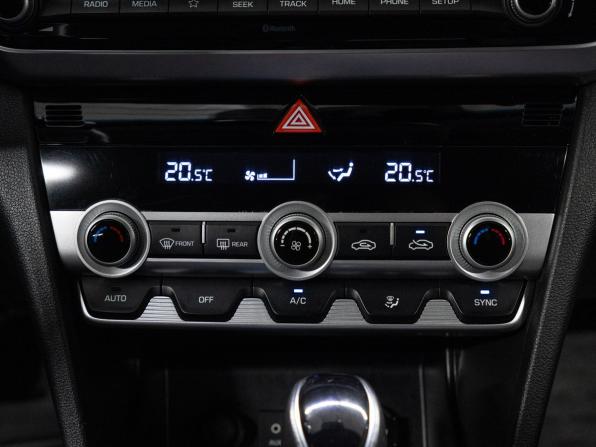 Hyundai Elantra VI (AD) Рестайлинг с пробегом 2019 года, цена 1 575 000 рублей, 153793 км, седан, Автокод Объявления
