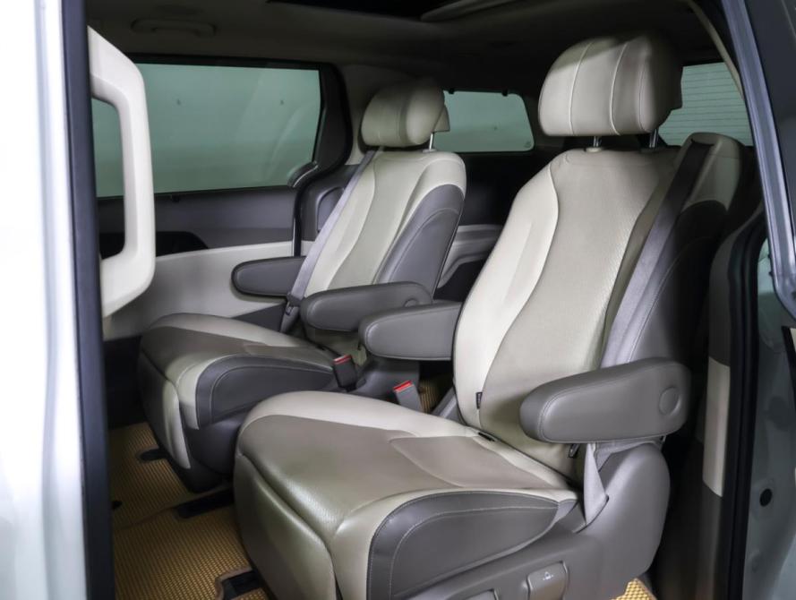 Kia Carnival IV Москва  - изображение 14