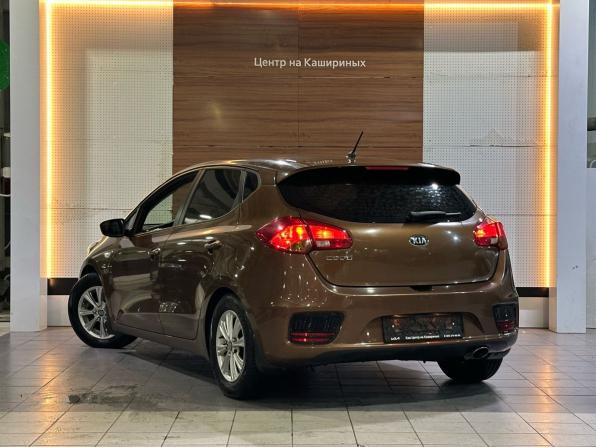 Kia Ceed II Рестайлинг с пробегом 2015 года, цена 955 000 рублей, 205183 км, хэтчбек, Автокод Объявления