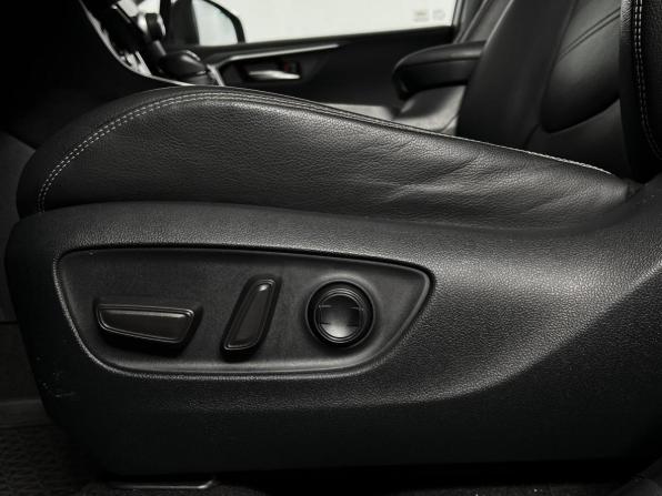 Toyota RAV4 V (XA50) с пробегом 2020 года, цена 2 859 900 рублей, 105425 км, внедорожник, Автокод Объявления