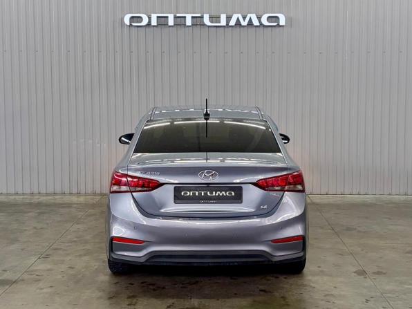 Hyundai Solaris II с пробегом 2017 года, цена 1 297 000 рублей, 168520 км, седан, Автокод Объявления