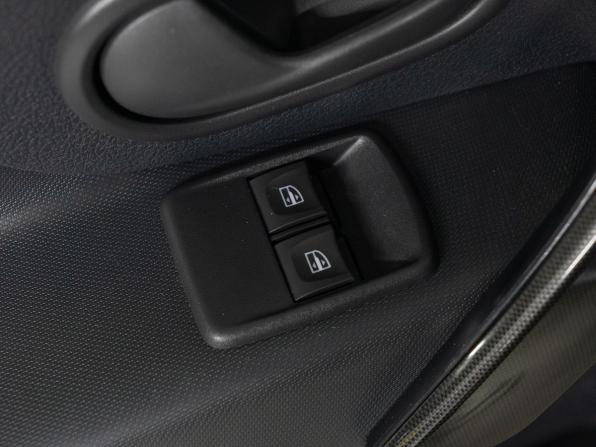 Renault Sandero II Рестайлинг с пробегом 2022 года, цена 1 799 000 рублей, 13436 км, хэтчбек, Автокод Объявления