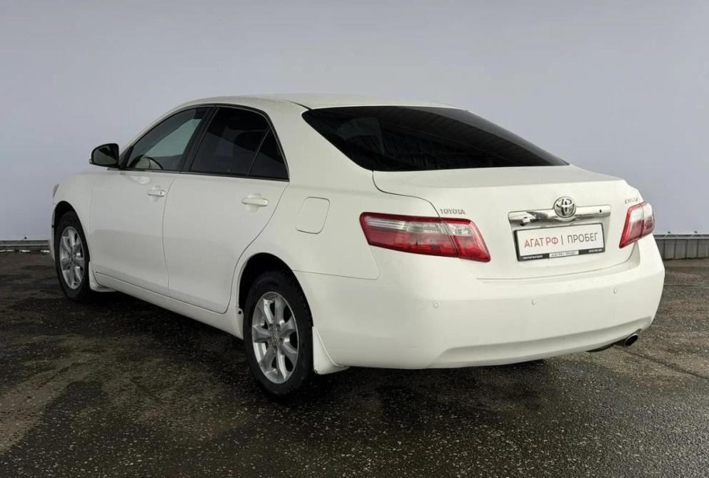 Toyota Camry VI (XV40) Рестайлинг Киров  - изображение 7