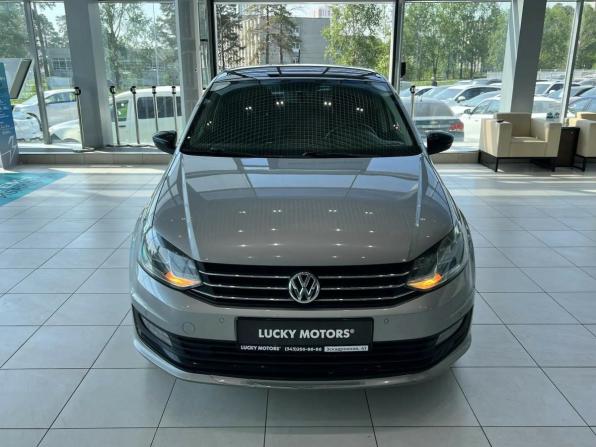 Volkswagen Polo V Рестайлинг с пробегом 2018 года, цена 1 295 000 рублей, 157896 км, седан, Автокод Объявления