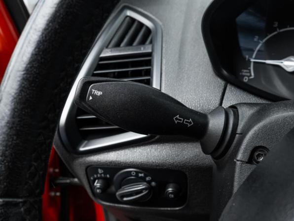 Ford EcoSport II с пробегом 2015 года, цена 1 180 000 рублей, 138680 км, внедорожник, Автокод Объявления