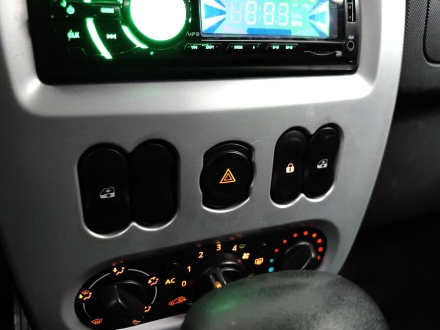 Renault Sandero I Подольск  - изображение 23