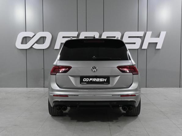 Volkswagen Tiguan II с пробегом 2018 года, цена 2 719 000 рублей, 189452 км, внедорожник, Автокод Объявления