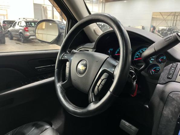 Chevrolet Tahoe III с пробегом 2008 года, цена 1 750 000 рублей, 170649 км, внедорожник, Автокод Объявления