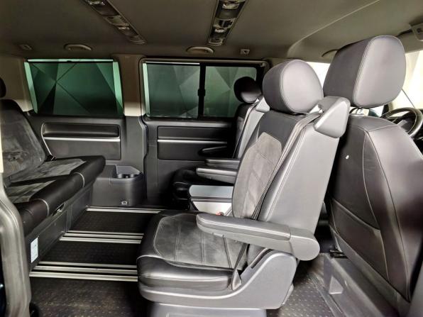Volkswagen Multivan T6 с пробегом 2016 года, цена 4 431 000 рублей, 92340 км, минивэн, Автокод Объявления