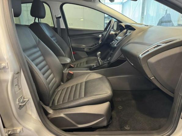 Ford Focus III Рестайлинг с пробегом 2019 года, цена 1 380 000 рублей, 63098 км, хэтчбек, Автокод Объявления