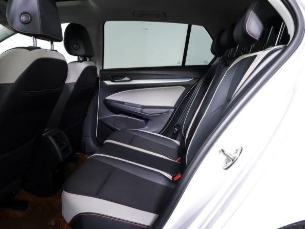 Volkswagen Golf VIII с пробегом 2021 года, цена 2 590 000 рублей, 57258 км, хэтчбек, Автокод Объявления
