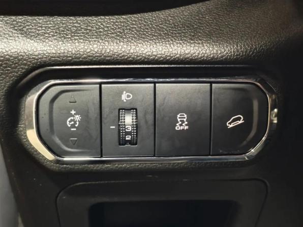 Haval Jolion I с пробегом 2023 года, цена 1 835 000 рублей, 61698 км, внедорожник, Автокод Объявления
