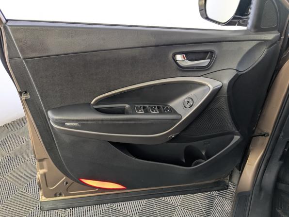 Hyundai Santa Fe III с пробегом 2012 года, цена 1 595 000 рублей, 129266 км, внедорожник, Автокод Объявления