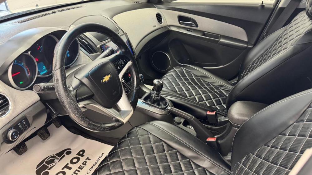 Chevrolet Cruze I Рестайлинг Киров  - изображение 8