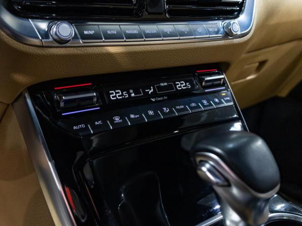 Kia Mohave I Рестайлинг 2 с пробегом 2019 года, цена 3 599 700 рублей, 155197 км, внедорожник, Автокод Объявления
